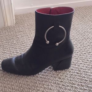 Dorateymur black boots